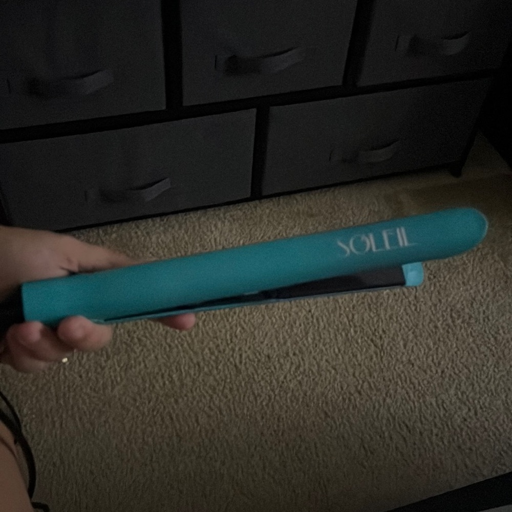 Turquoise Flat iron Soleil